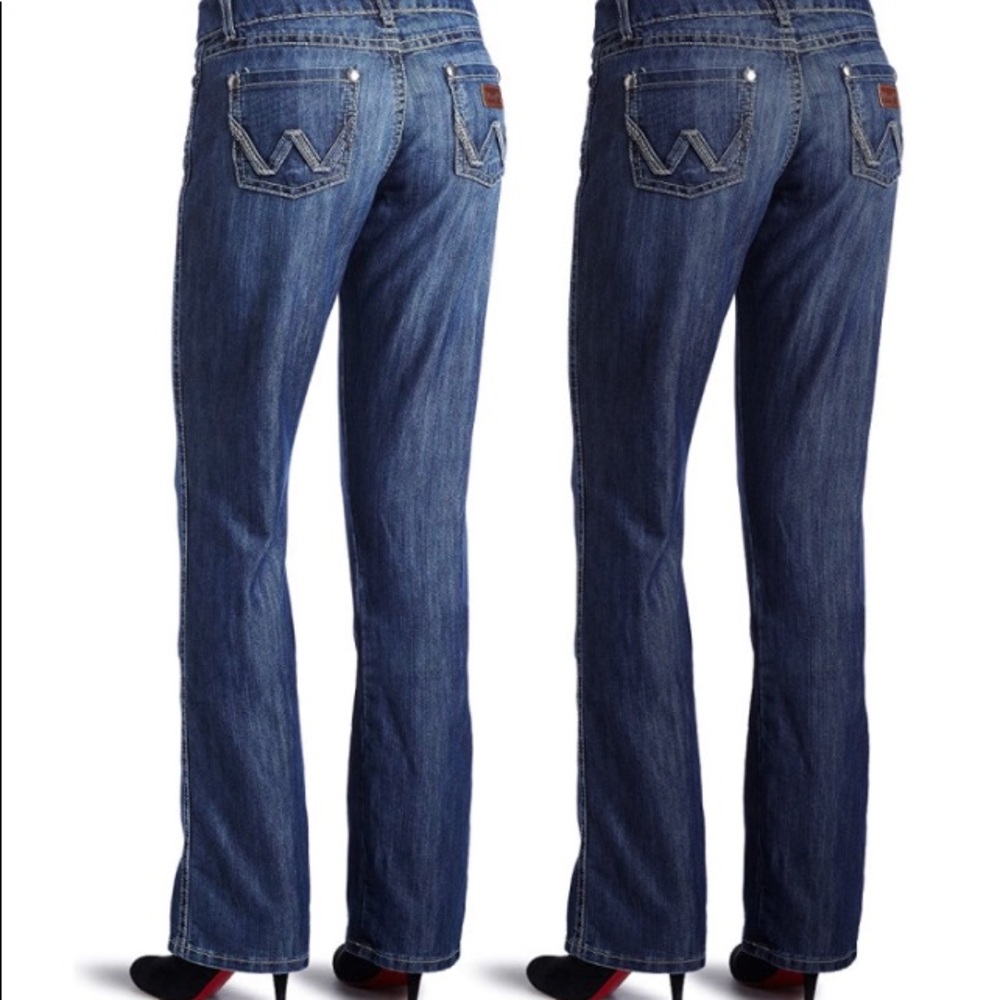 Women’s Wrangler MAE Patch Jeans- sz 9/10X34
